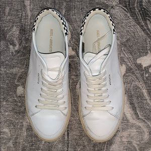 Axel Arigato tennis shoes